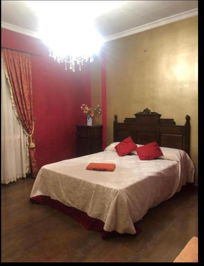 Apartamento En Pleno Centro De Marchena 3 Dormitorios 3 Banos Privados Buitenkant foto