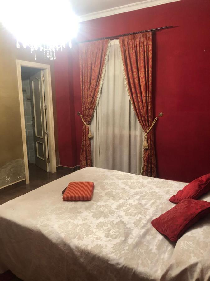 Apartamento En Pleno Centro De Marchena 3 Dormitorios 3 Banos Privados Buitenkant foto